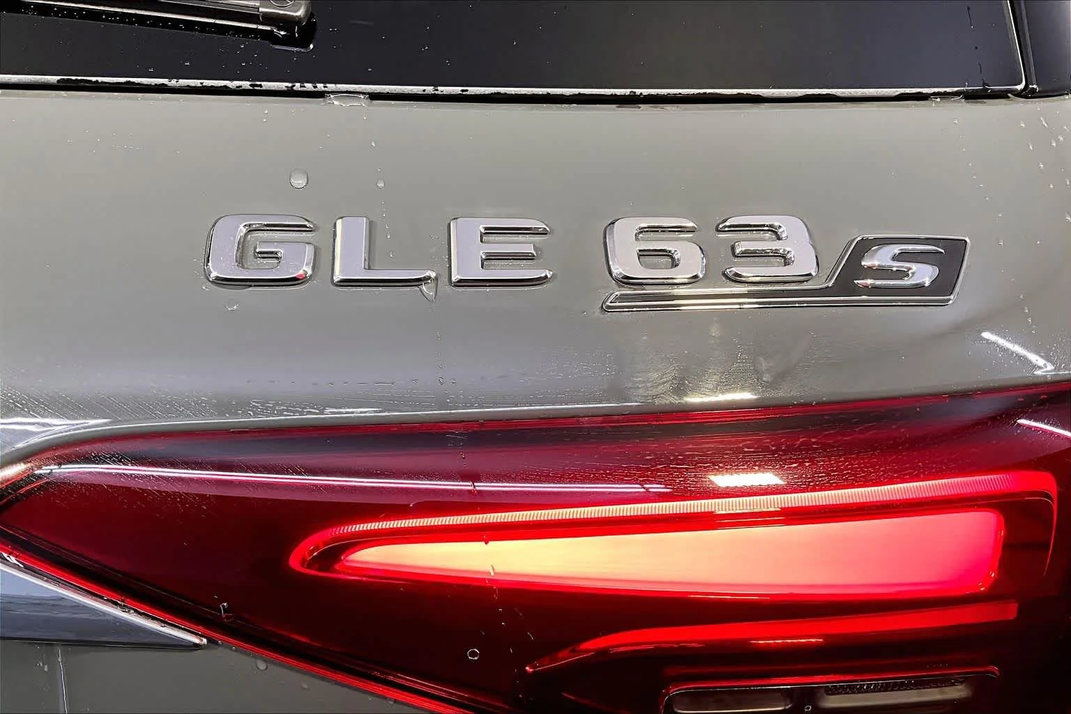 New 2026 MANUFAKTUR Silicon Grey Mercedes-Benz AMG® GLE 63 S image 6