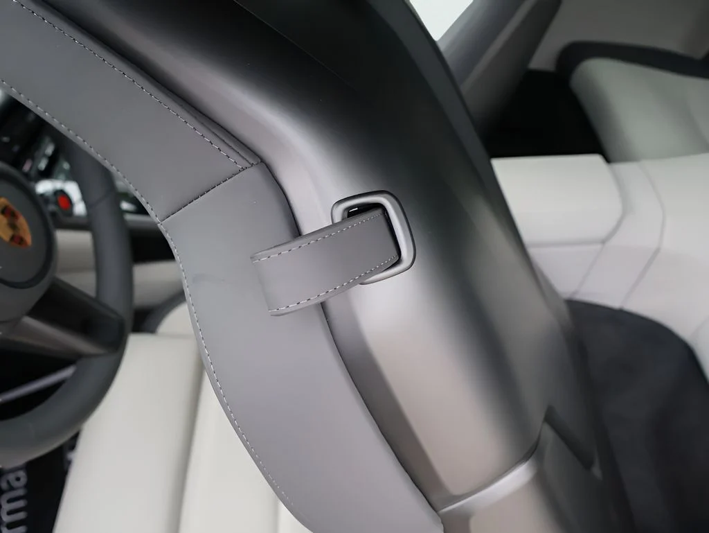 Used 2025 White Porsche Carrera image 18