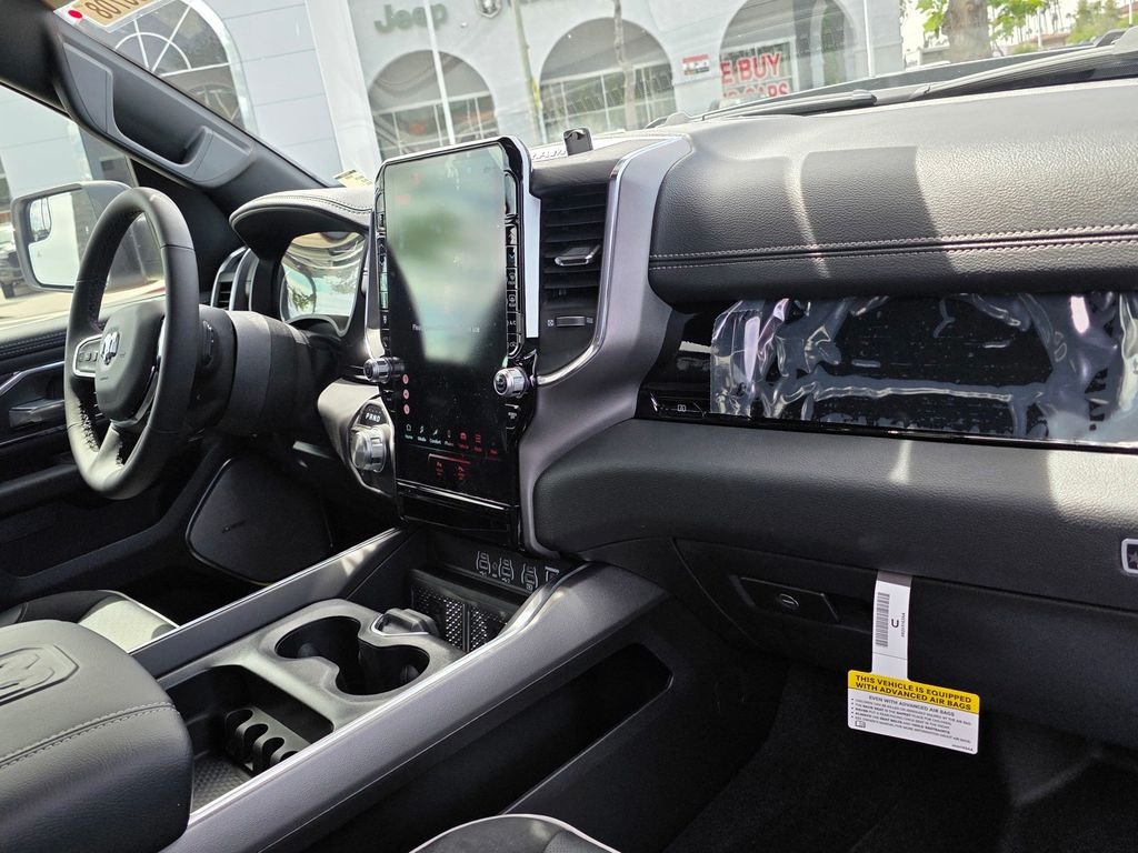 New 2026 Bright White Clear-Coat Exterior Paint RAM Laramie image 13