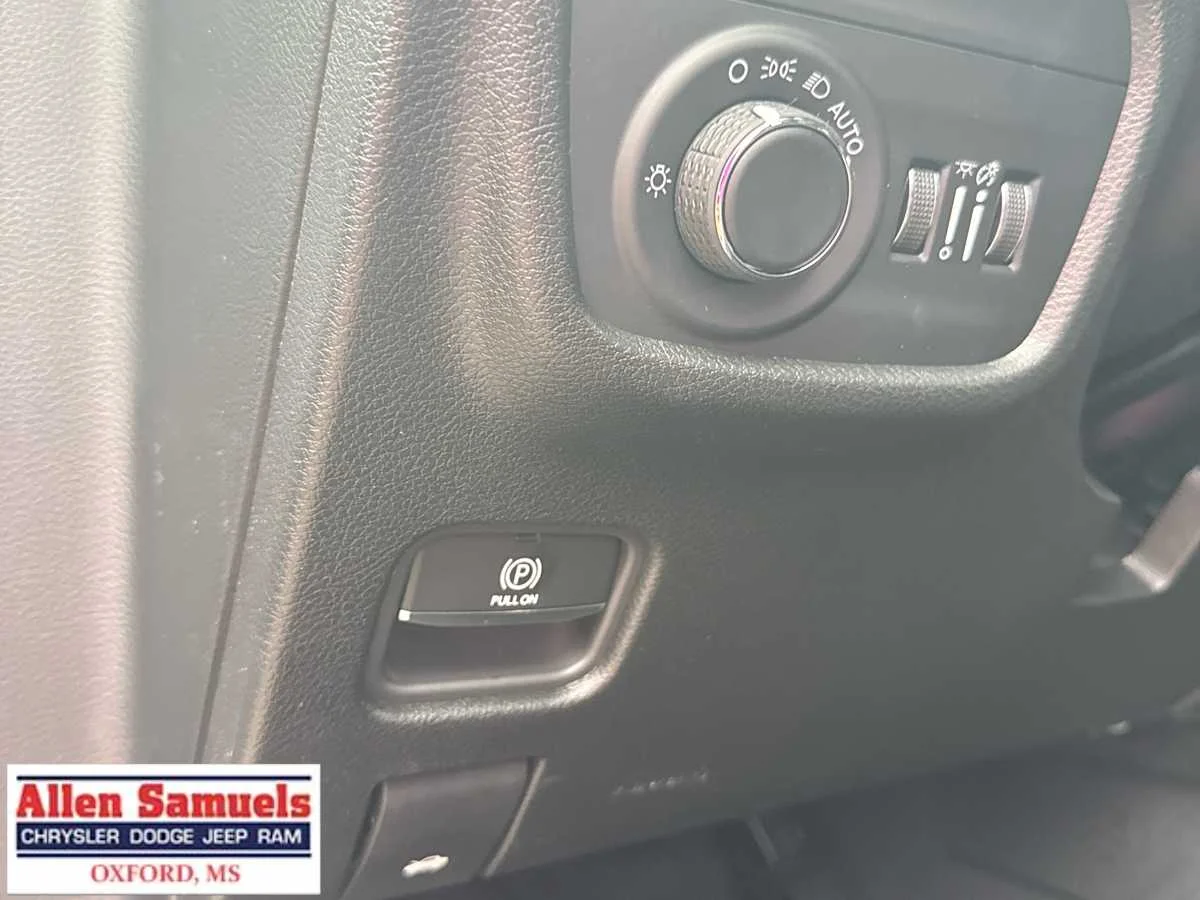 2025 Jeep Grand Cherokee Altitude - Photo 10
