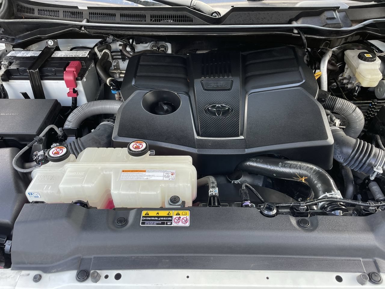 Used 2024 Ice Toyota SR5 image 10