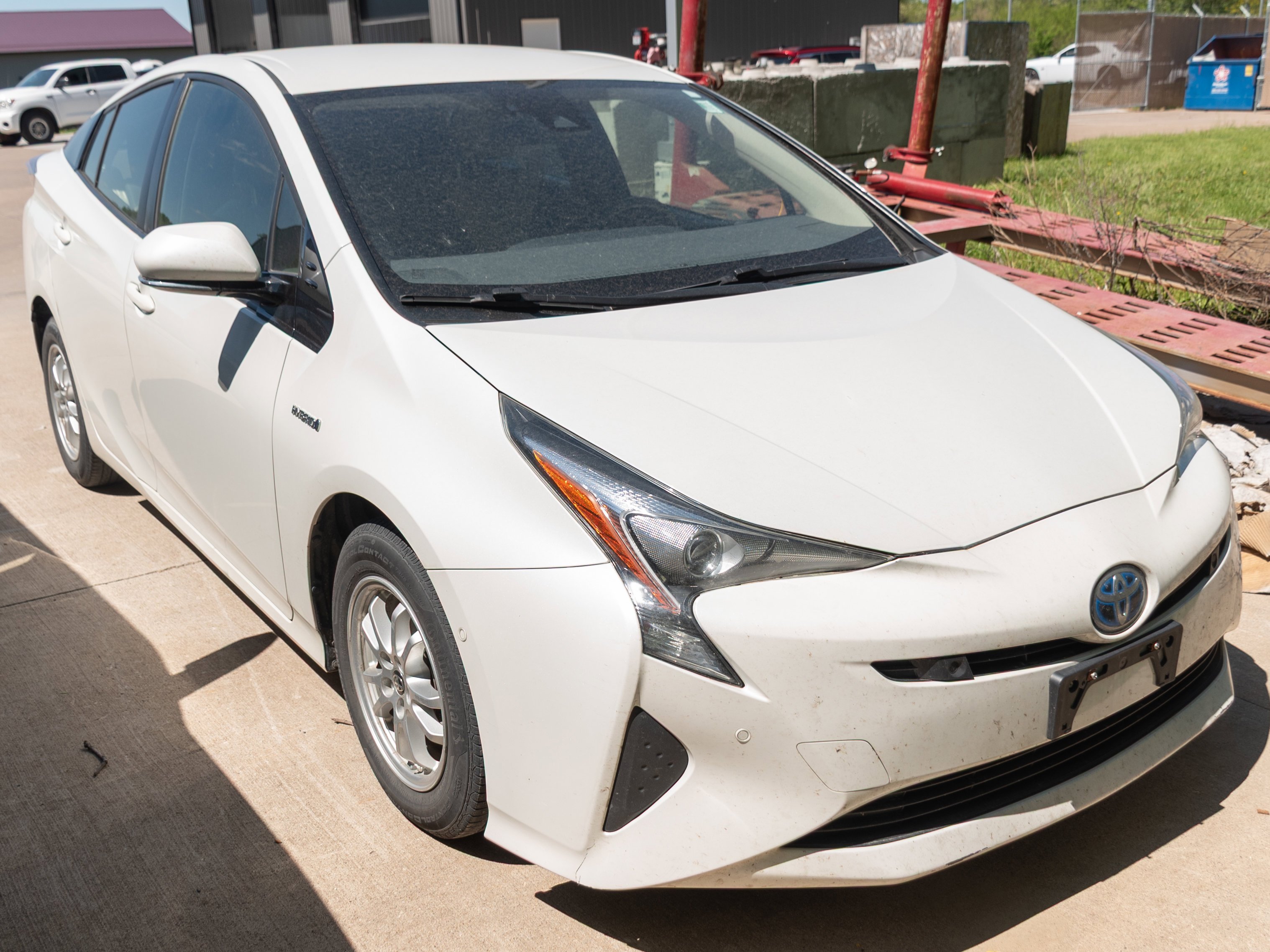 2017 Toyota Prius Three's photo