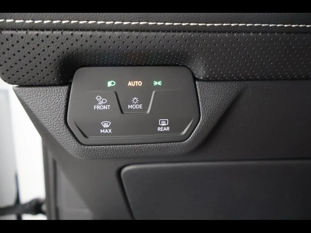 2026 Volkswagen Atlas Cross Sport SEL Premium R-LINE - Photo 29