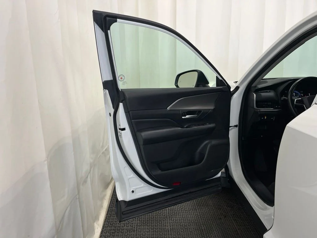 Used 2024 White Toyota XLE image 15
