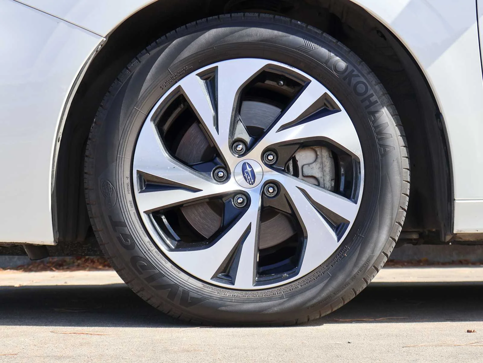 Certified Used 2024 Crystal White Pearl Subaru  image 7
