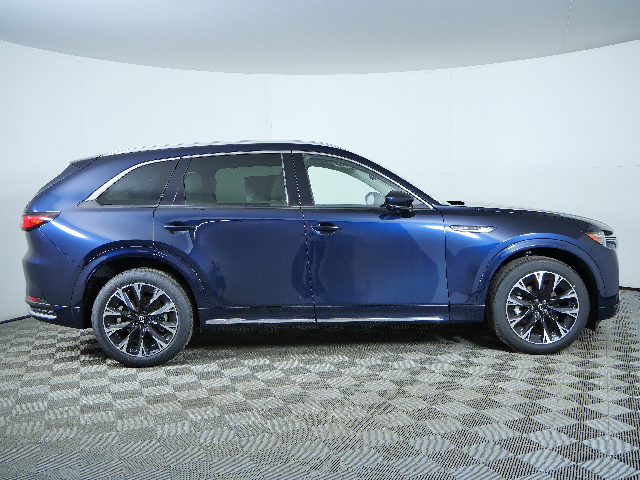 2026 Mazda CX-90 Premium Plus Package - Photo 8