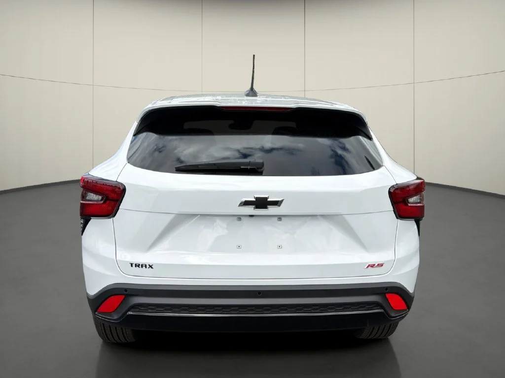 New 2026 Summit White Chevrolet 1RS image 6