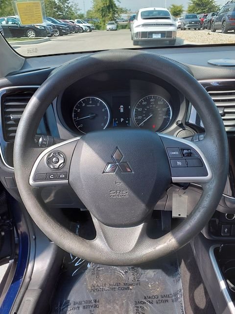 2020 Mitsubishi Outlander ES - Photo 28