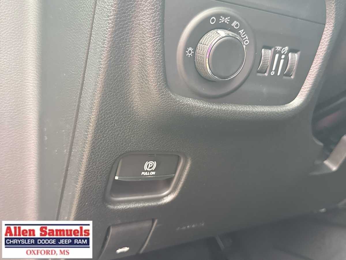 2025 Jeep Grand Cherokee Altitude - Photo 10