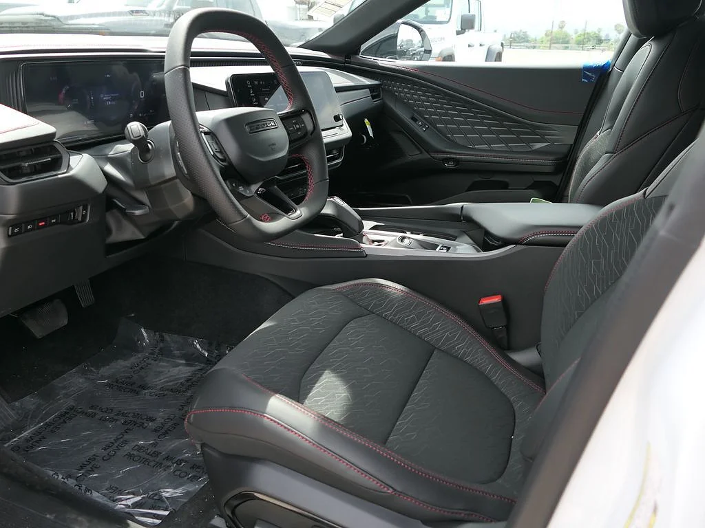 New 2026 White Knuckle Clear Coat Dodge Daytona Scat Pack 4-Door AWD image 9