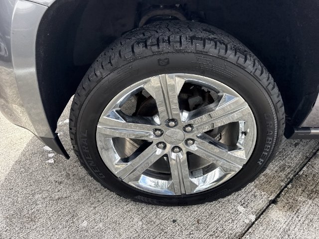 Used 2019 Gray GMC Denali image 10