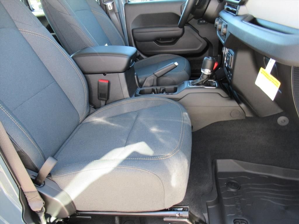 New 2026 Anvil Clear-Coat Exterior Paint Jeep Sport image 9