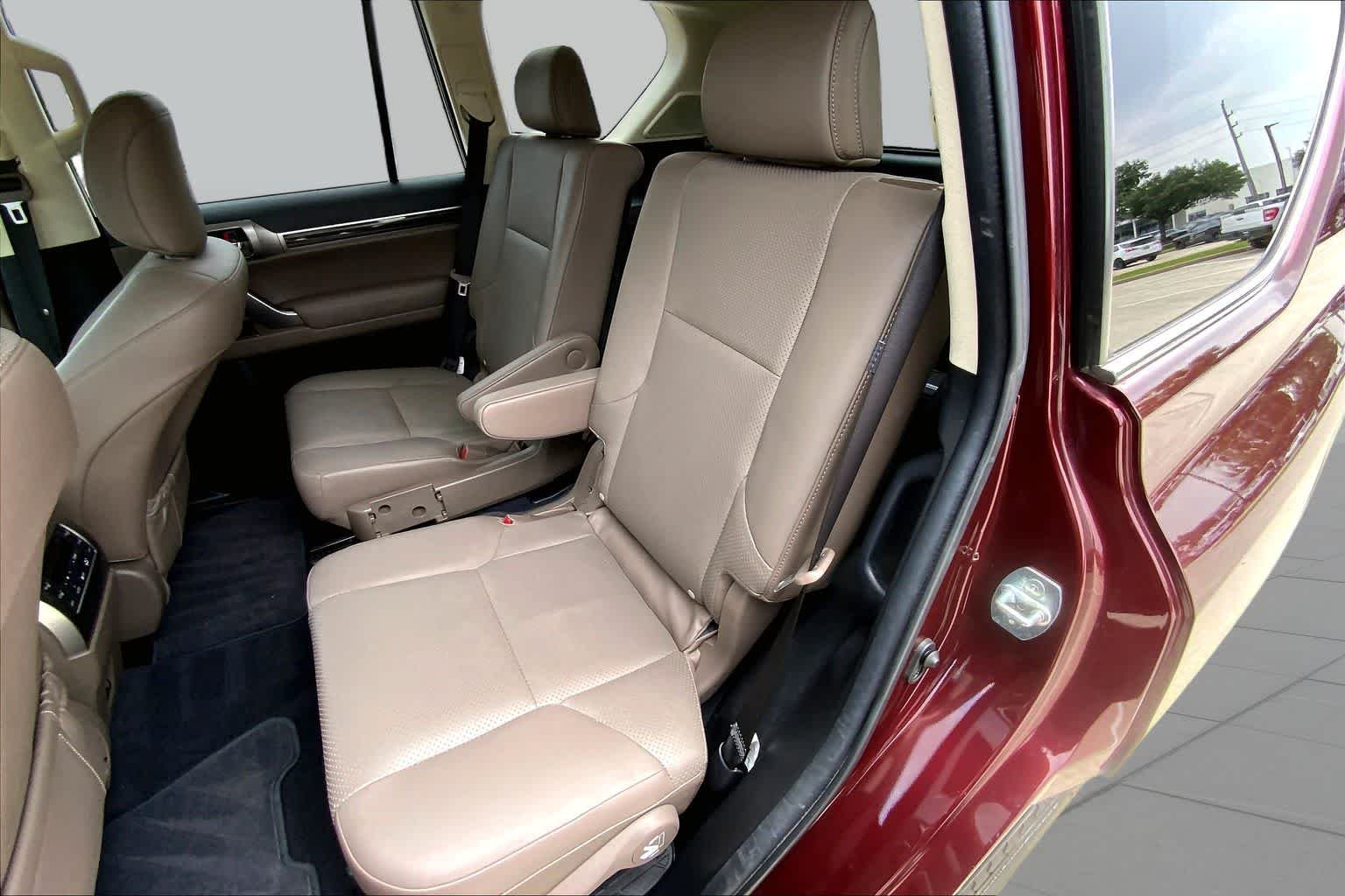 Used 2022 Claret Mica Lexus Luxury image 21