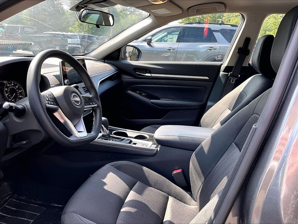 Used 2023 Gray Nissan 2.5 SV image 7