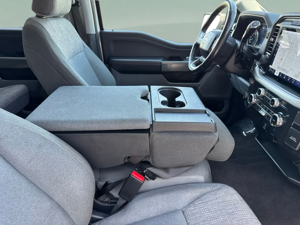 Used 2022 Oxford White Ford XLT image 27