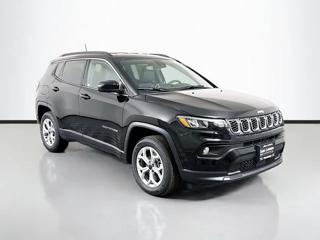 2026 Jeep Compass Latitude 4X4's photo