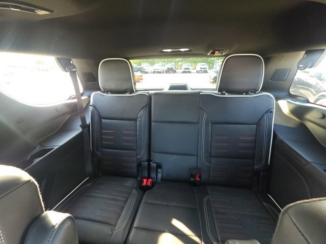 Used 2025 Onyx Black GMC AT4 Ultimate image 34