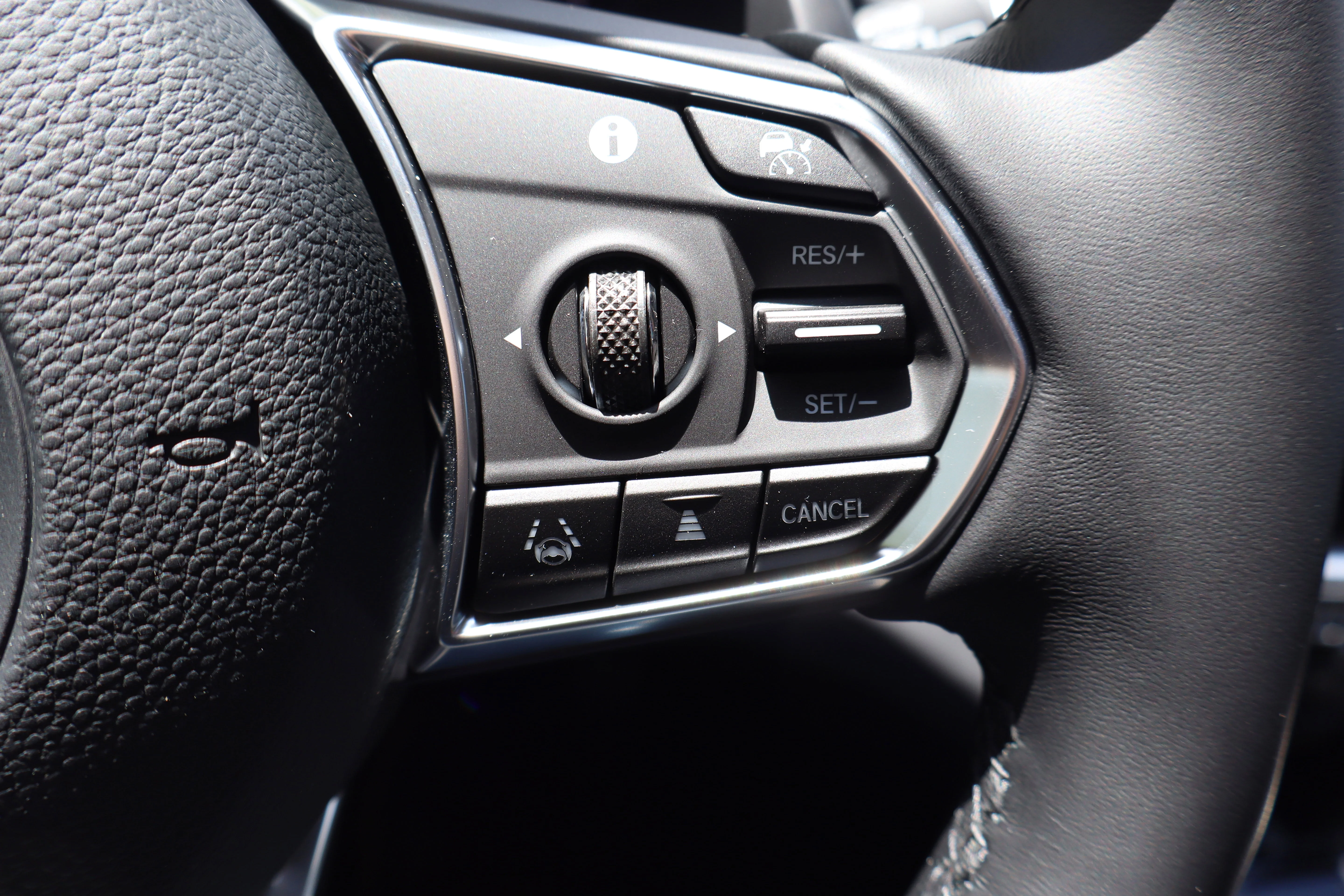 New 2026 Majestic Black Pearl Acura w/Technology Package image 12