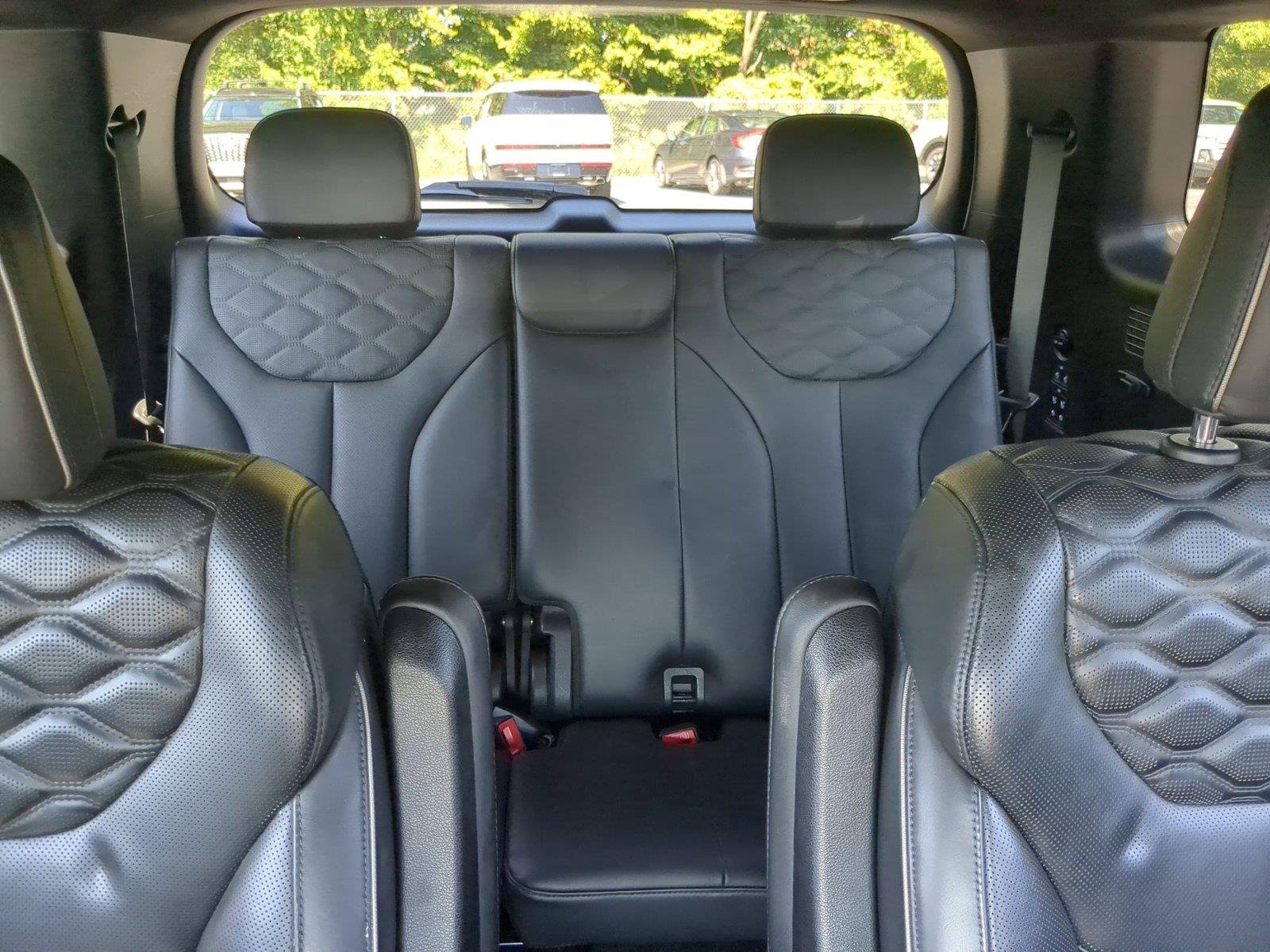 Used 2020 Hyper White Hyundai Limited image 25
