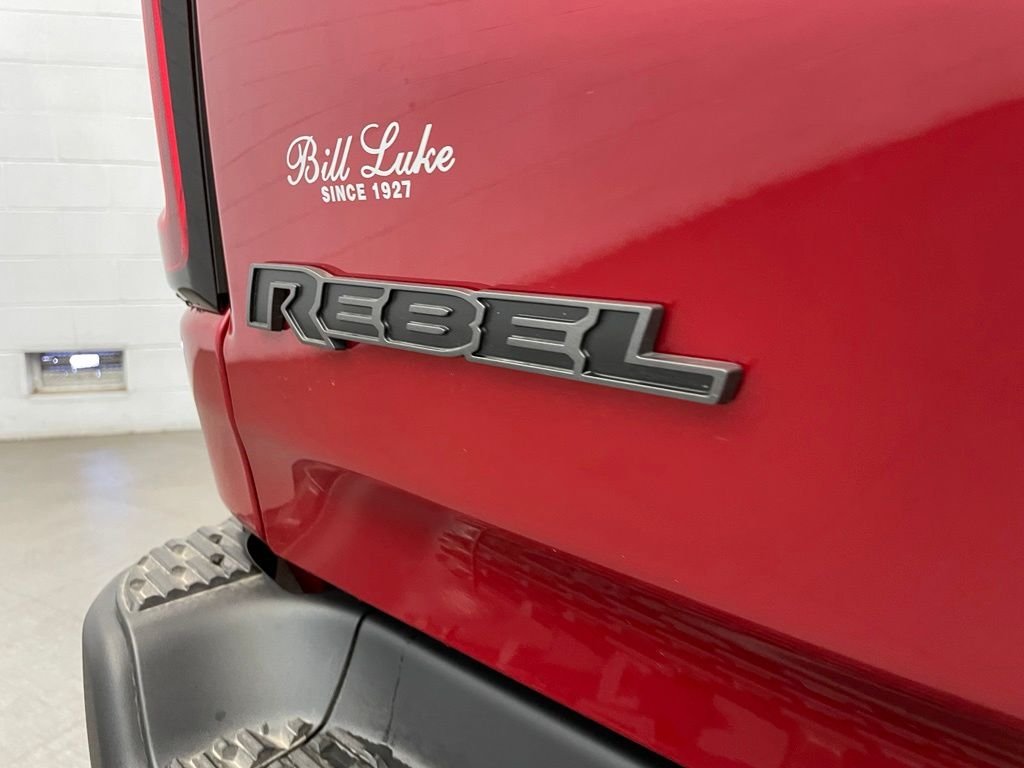 New 2026 Molten Red Pearl-Coat Exterior Paint RAM Rebel image 7