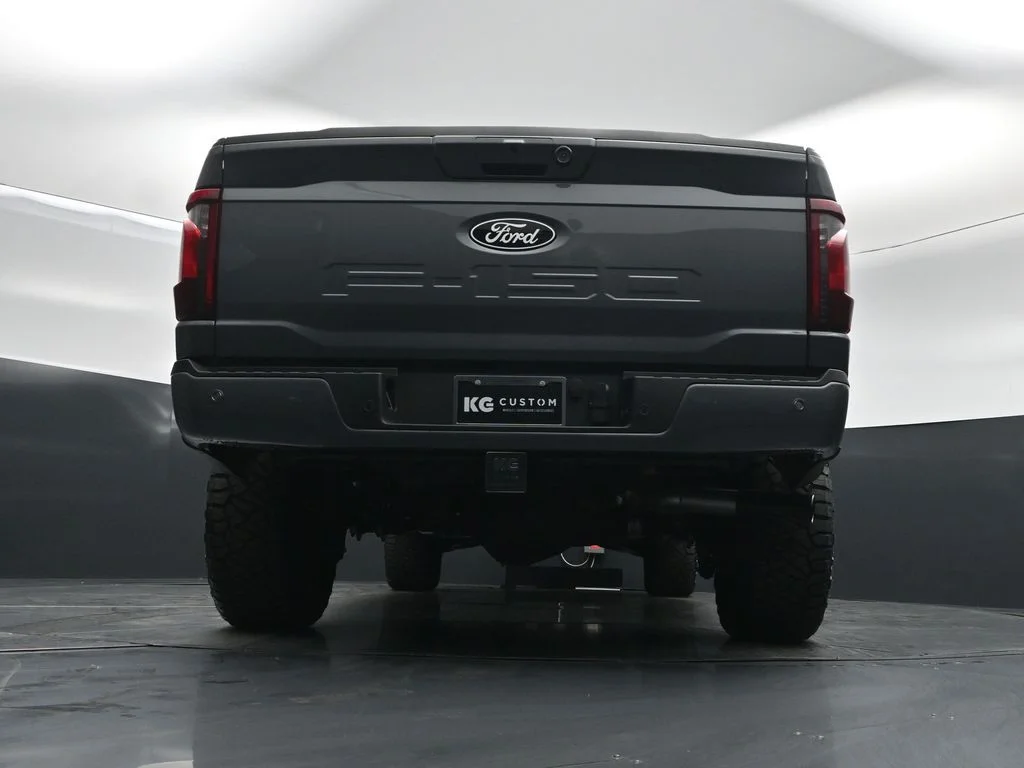 New 2026 Carbonized Gray Metallic Ford XLT image 43