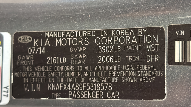 Used 2015 Graphite Steel Kia EX image 25