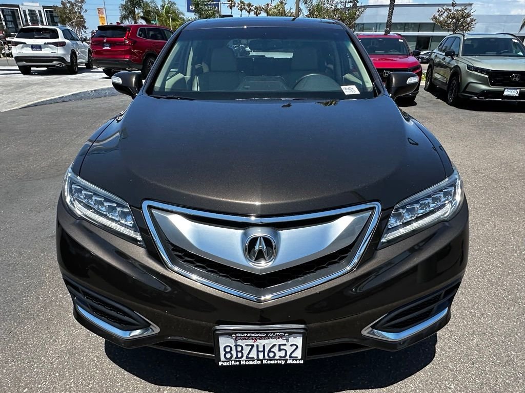 Used 2018  Acura Technology Package image 3