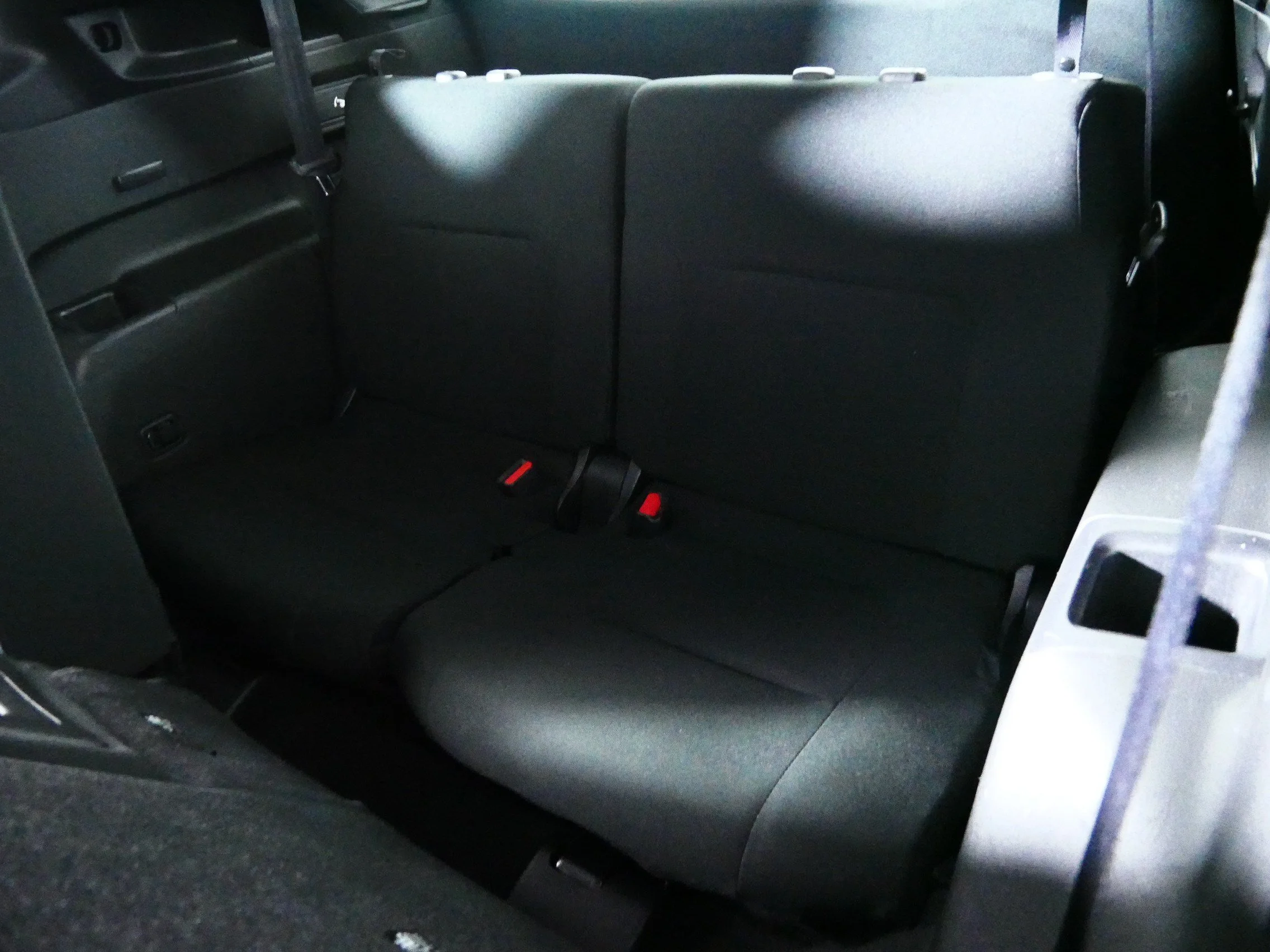 Used 2025 Red Diamond Mitsubishi ES image 33
