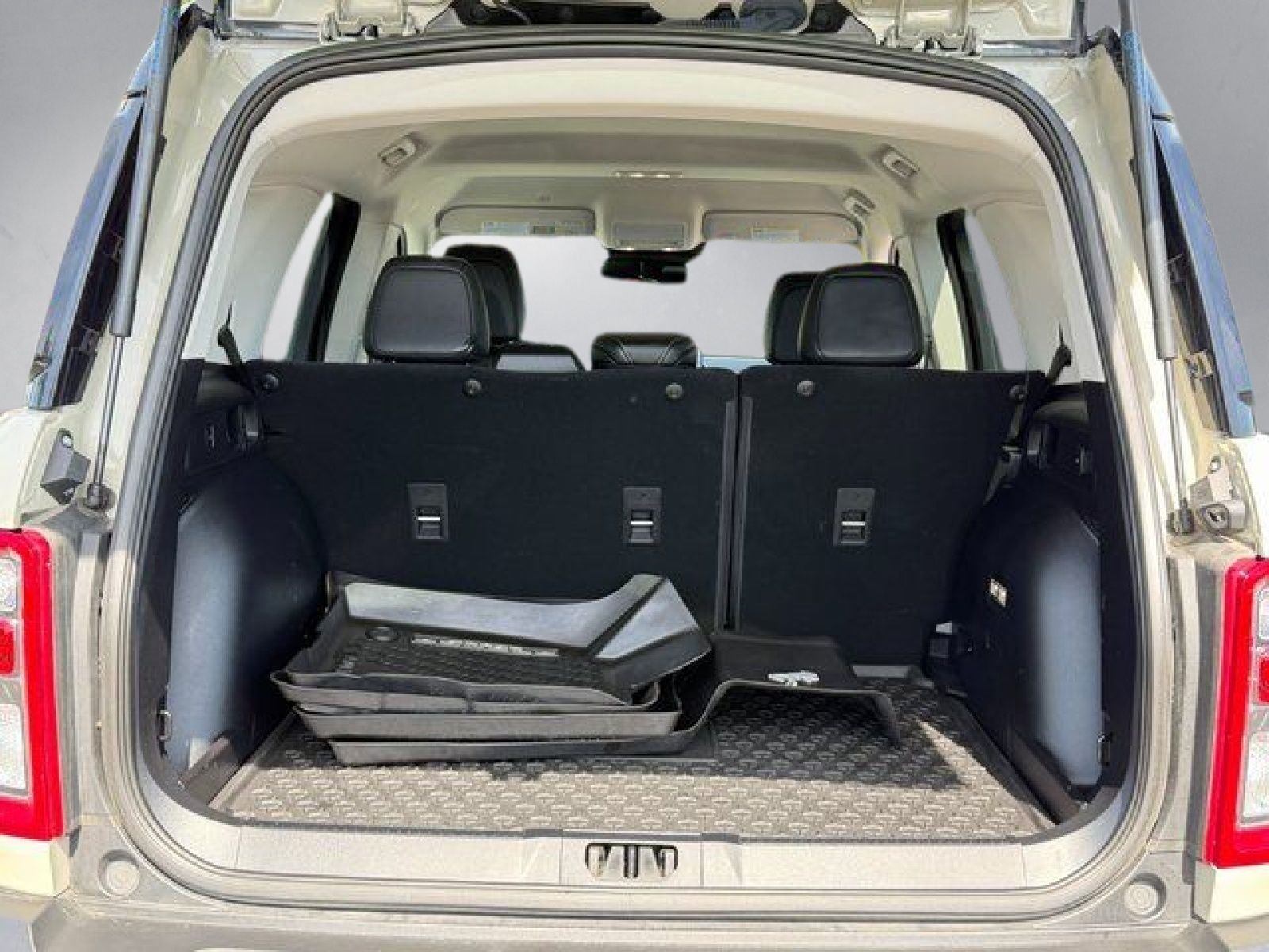 Used 2025 Beige Ford Outer Banks image 29