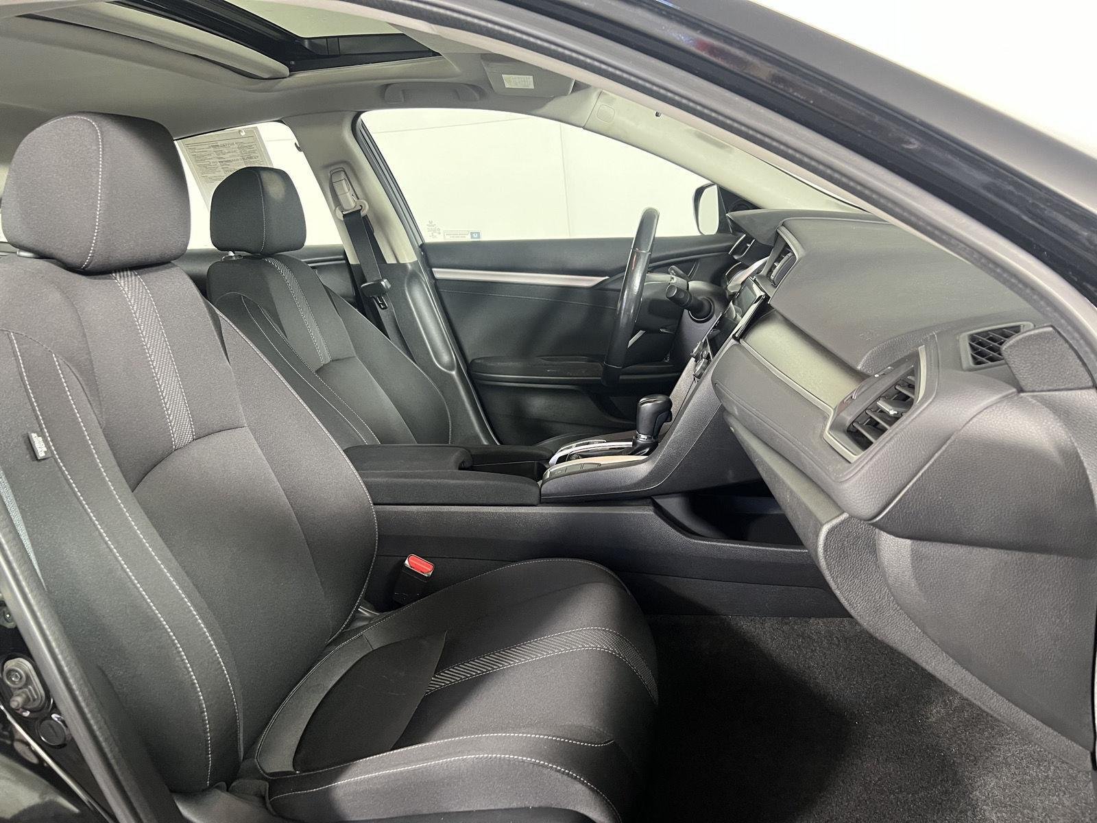Used 2018 Crystal Black Pearl Honda EX-T image 19