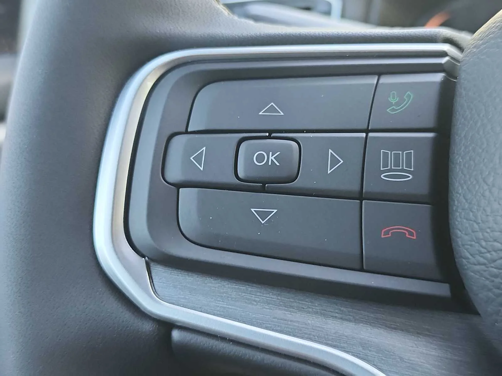 Used 2026 Silver Zynith Jeep  image 28