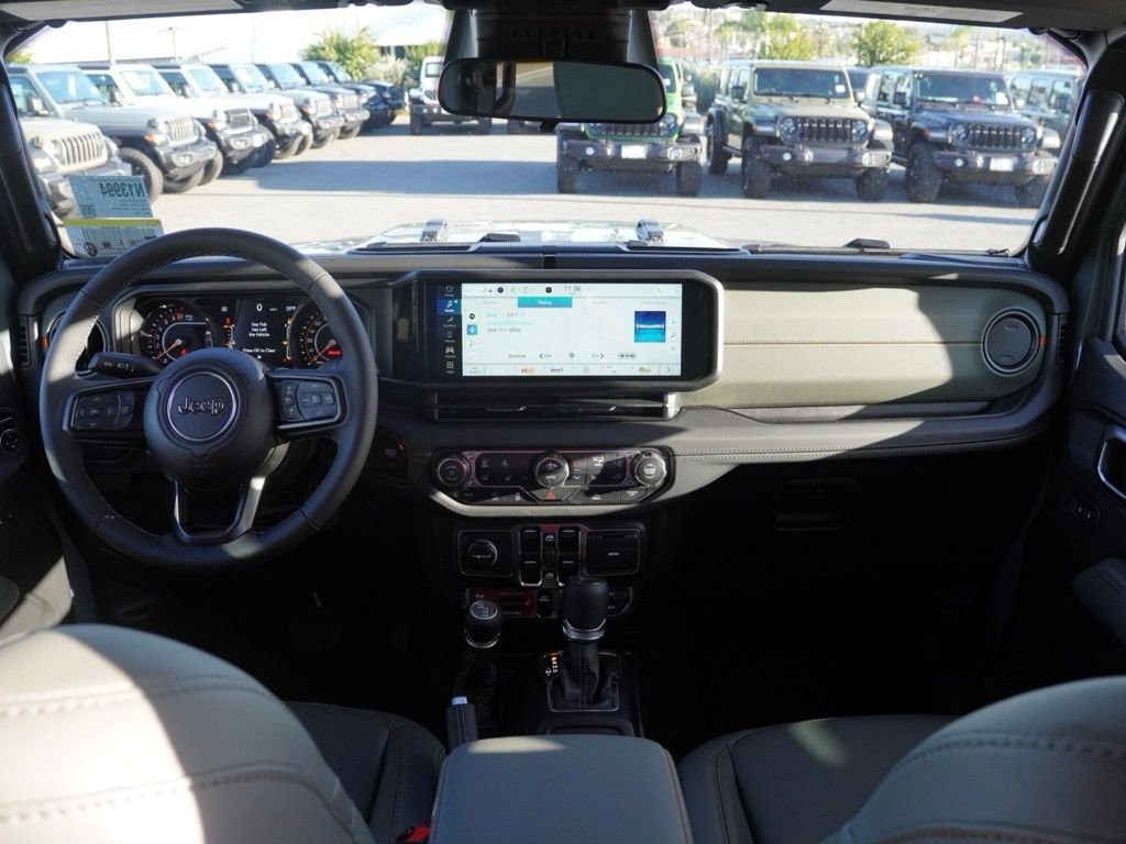 New 2026 Anvil Clear-Coat Exterior Paint Jeep Mojave image 21