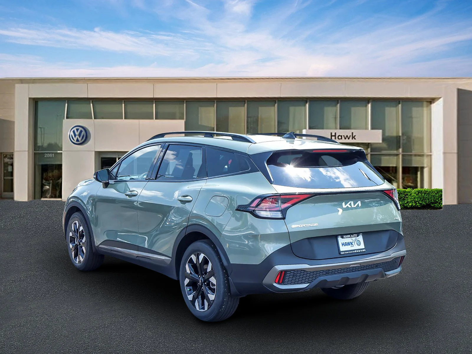 Used 2024 Jungle Green Kia X-Line image 4