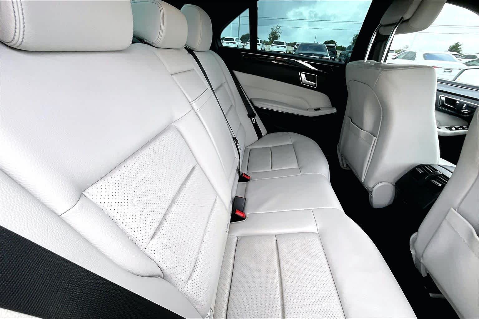 Used 2016 Iridium Silver Metallic Mercedes-Benz E 350 Sport image 18
