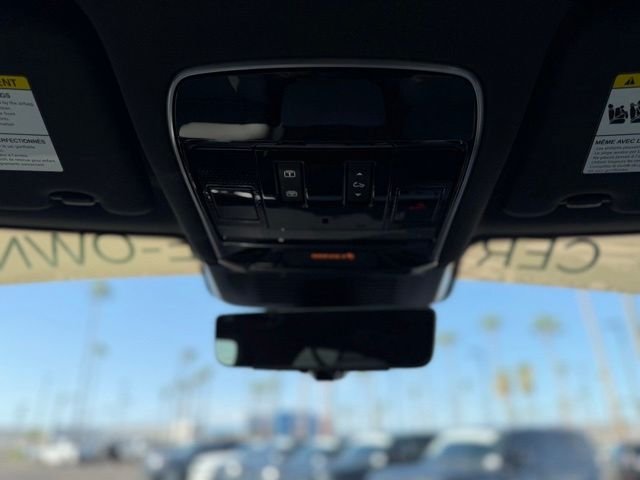 Certified Used 2025  Land Rover SE image 7