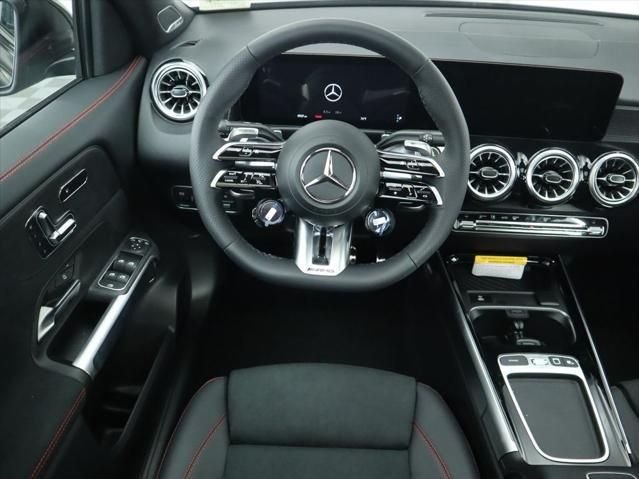 2026 Mercedes-Benz GLB AMG GLB 35 - Photo 11