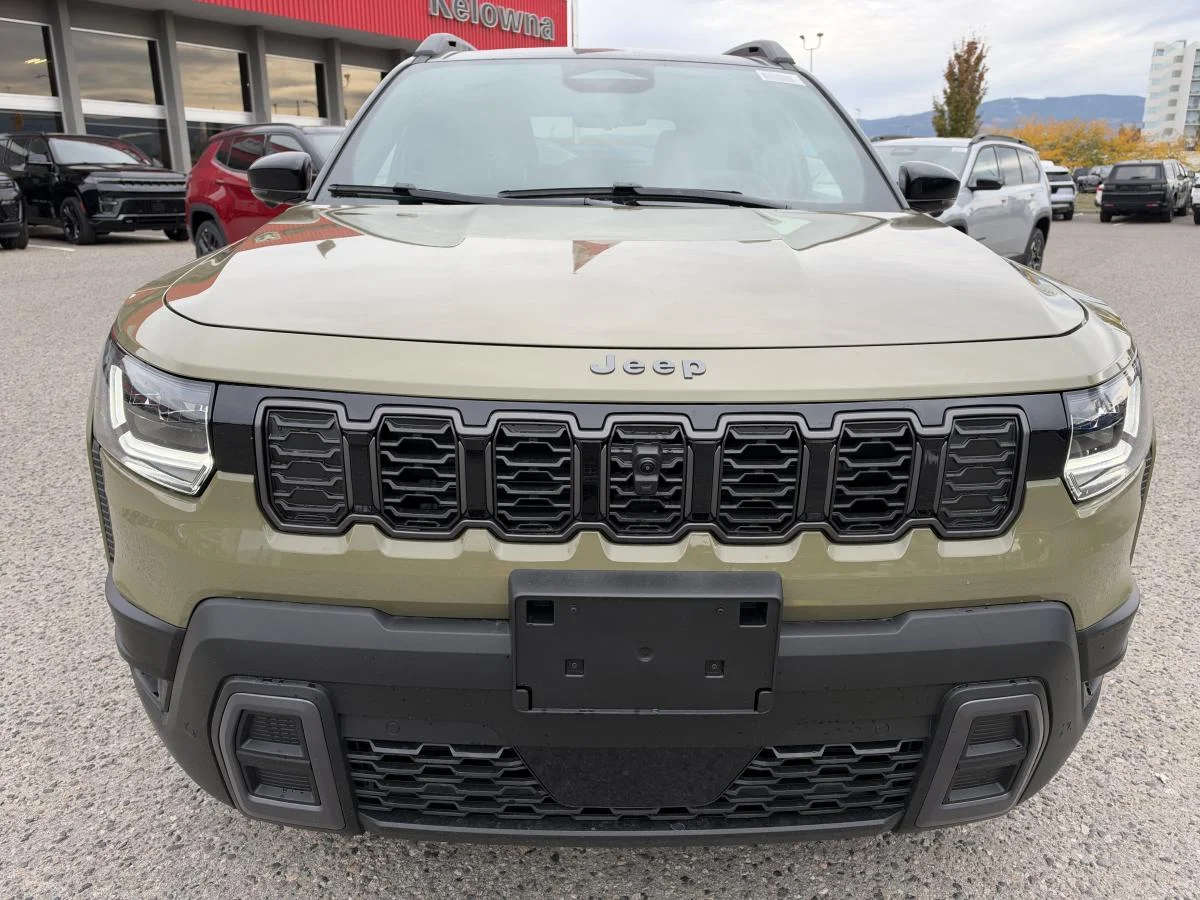 New 2026 41 (pj5) Jeep Overland image 2