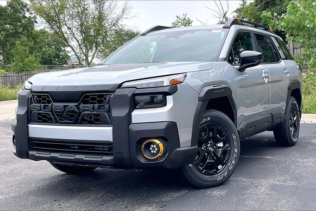 New 2026 ICE SILVER METALLIC Subaru Wilderness image 2