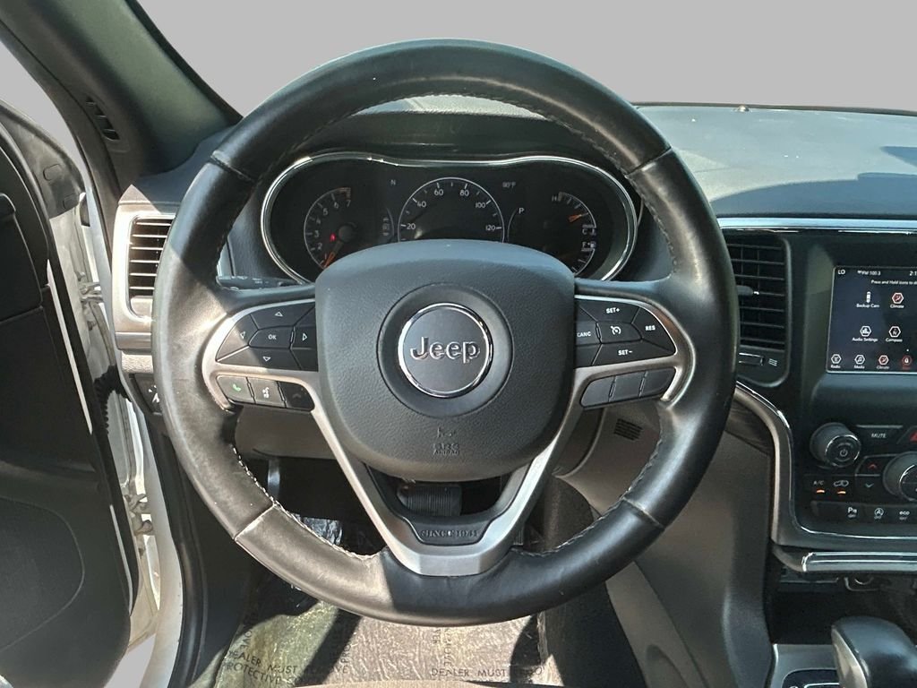 Used 2020 White Jeep Laredo E image 21