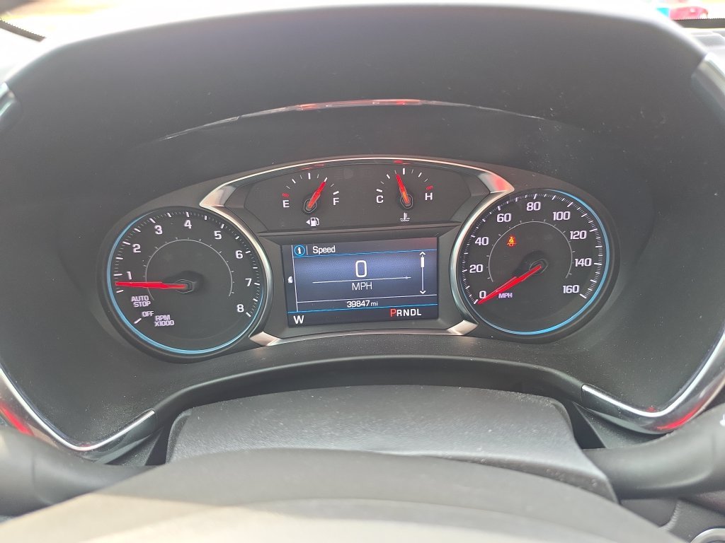 Used 2024 Gray Chevrolet LT image 17