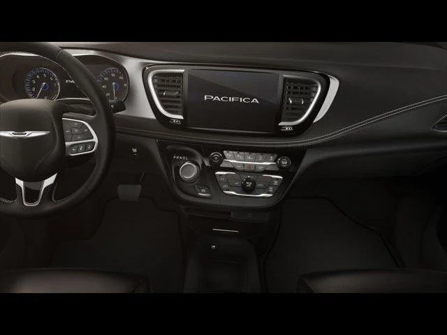 New 2026 Diamond Black Crystal Pearl-Coat Exterior Paint Chrysler Select image 5