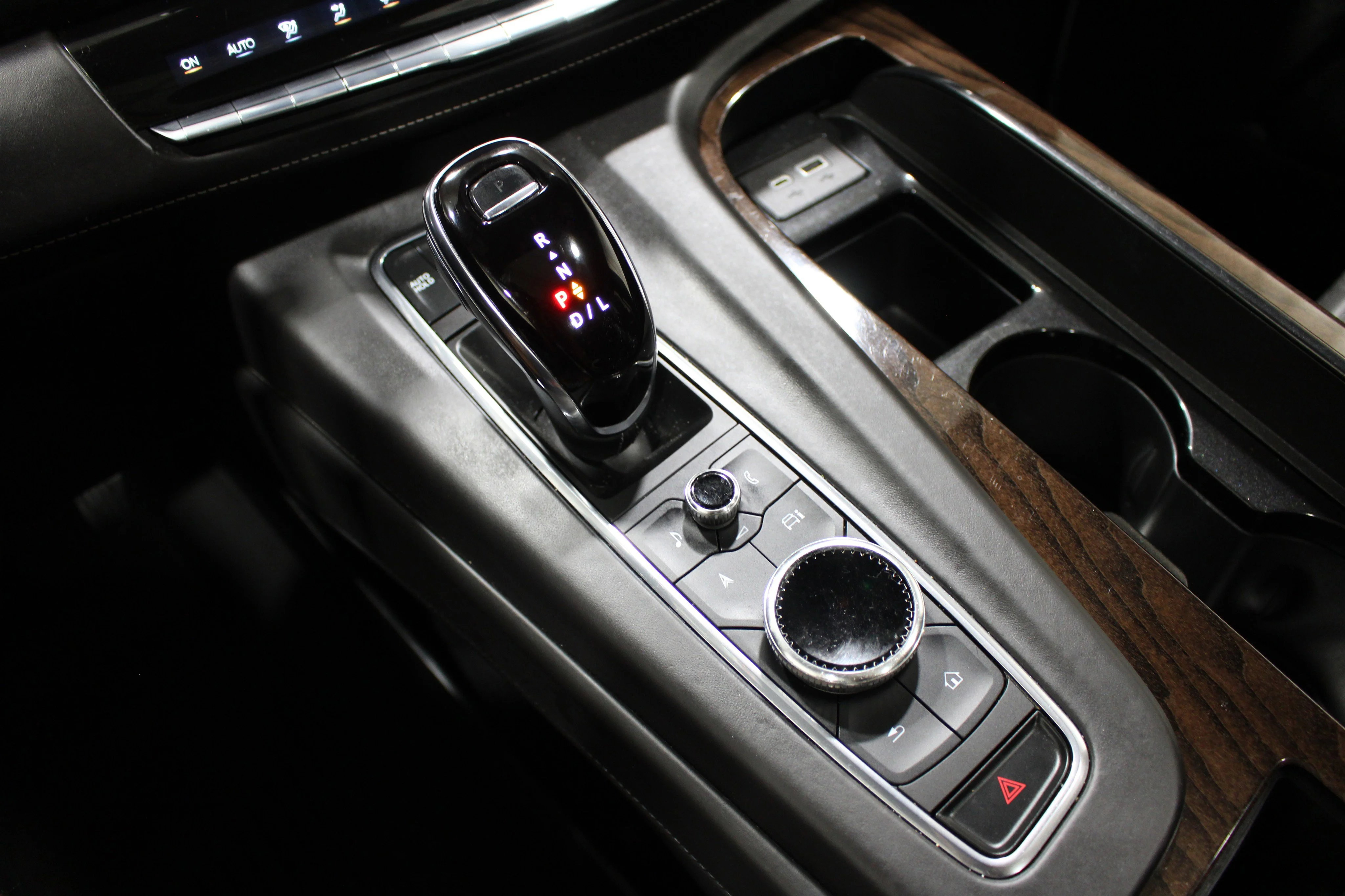 2023 Cadillac Escalade ESV Sport Platinum - Photo 19