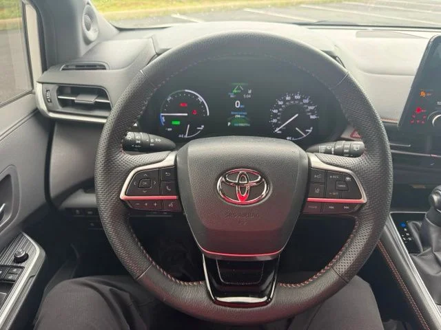 Used 2022 White Toyota XSE image 21