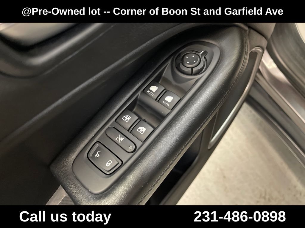 Used 2021 Gray Jeep Latitude image 15