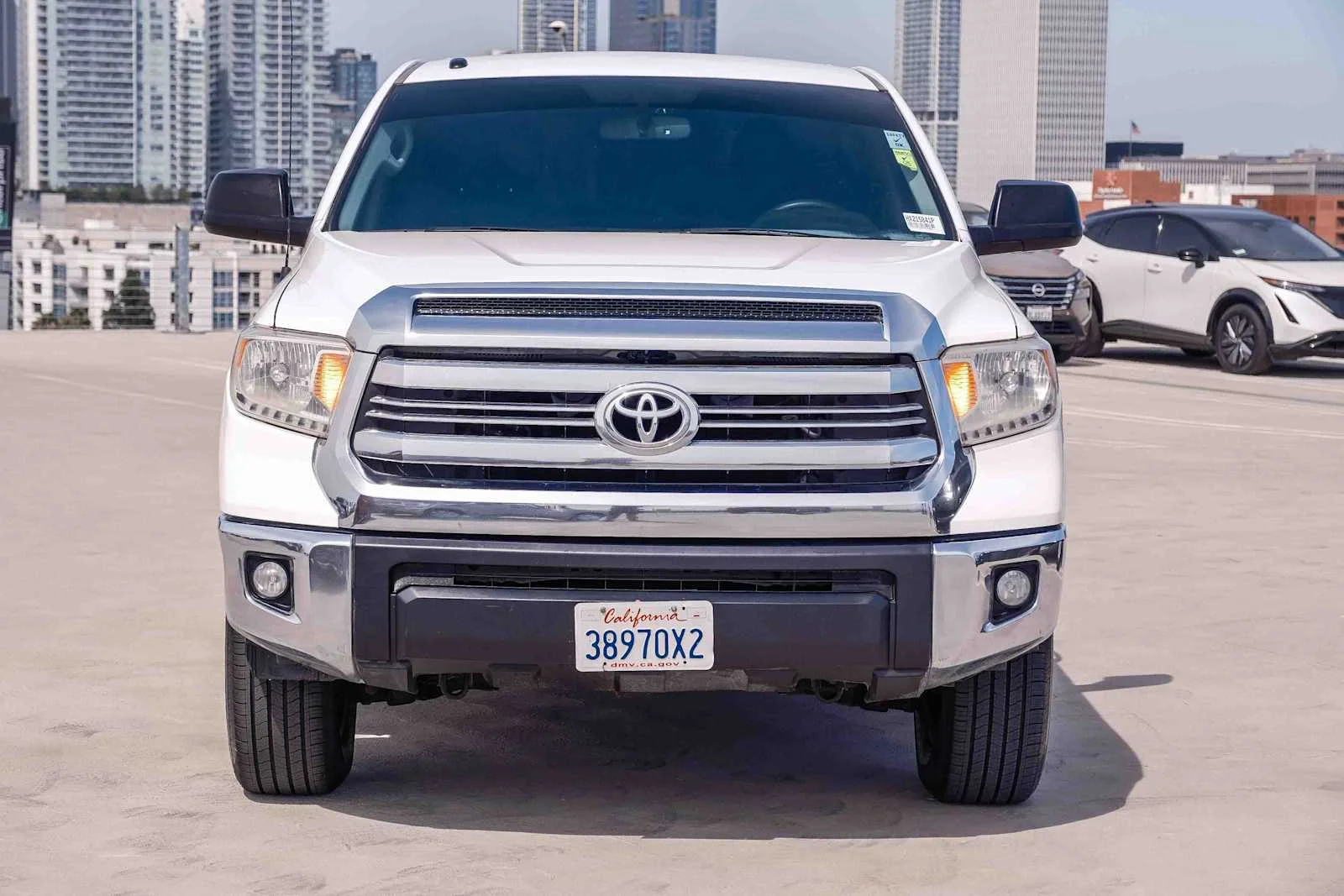 Used 2017 Super White Toyota SR5 image 2