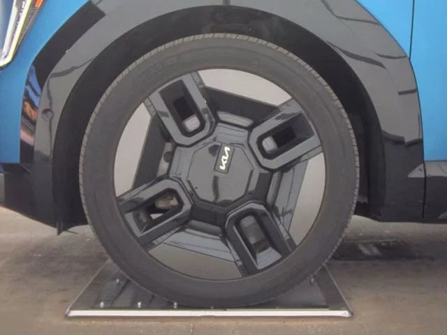 Used 2024 Blue Kia GT-Line image 21
