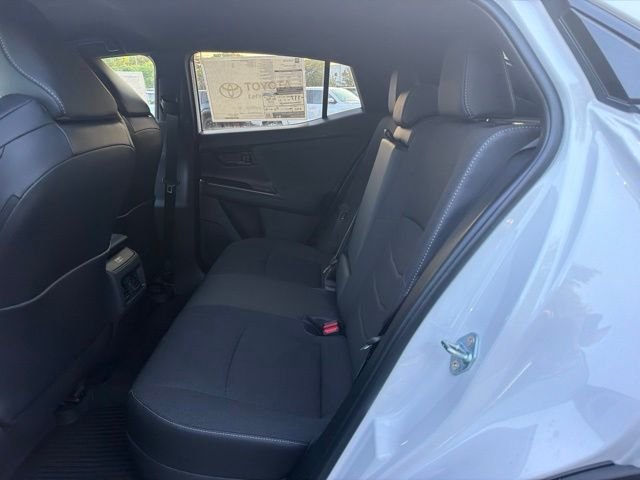 New 2026 Wind Chill Pearl <sup>1</sup> Toyota  SE image 23