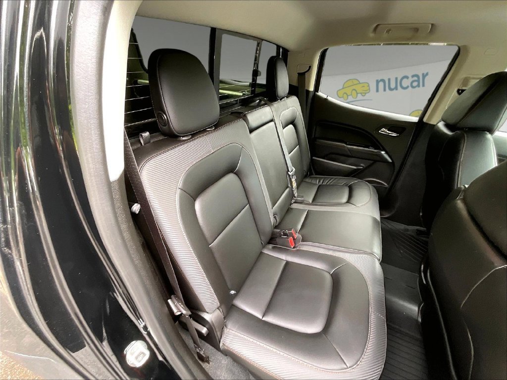 Used 2022 Black GMC AT4 w/Leather image 19