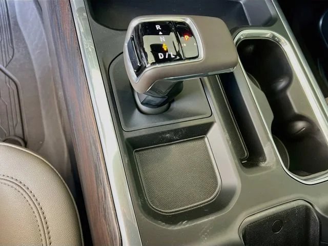 2026 GMC Sierra 1500 SLT - Photo 12