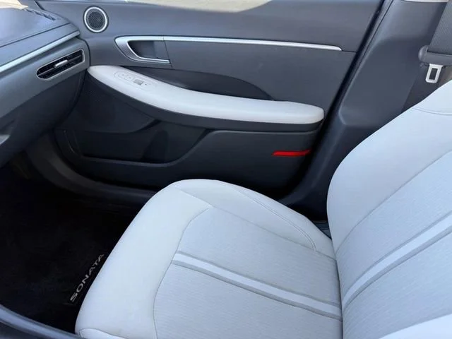 2023 Hyundai Sonata SE - Photo 19